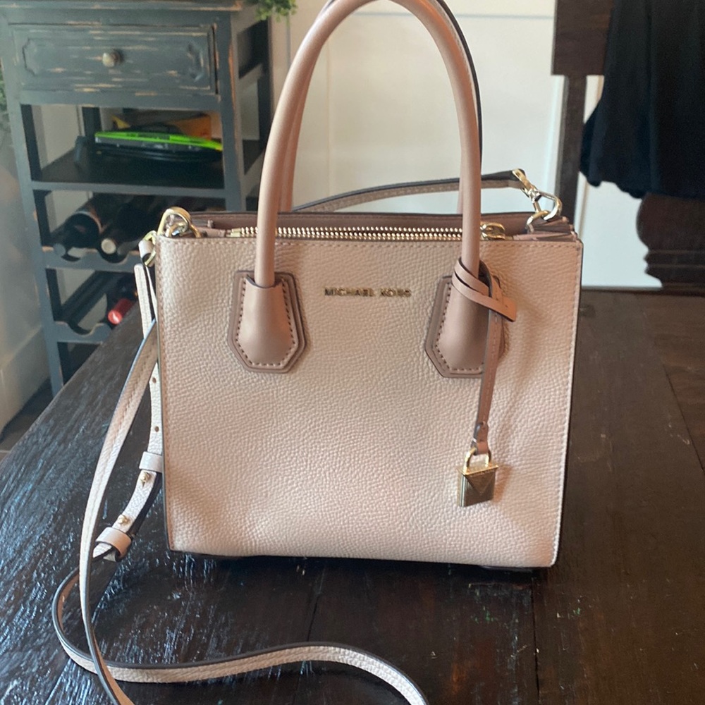 Two toned blush Michael Kors crossbody bag
